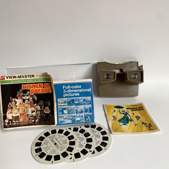 Vintage View-Master With Disney On Parade Reels - Picture 1 of 7